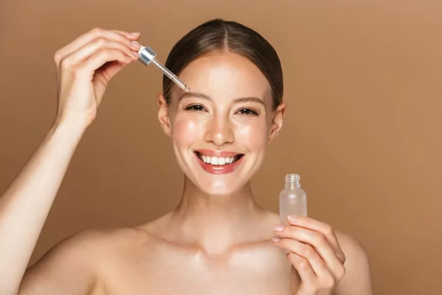 chica con serum