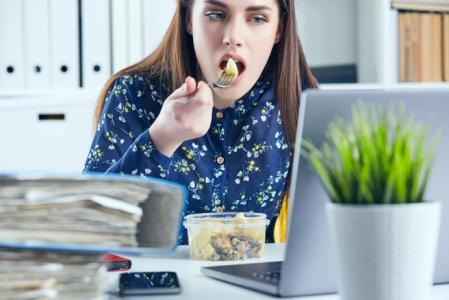 comer mal en el trabajo