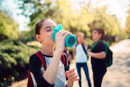 importancia del agua en la escuela