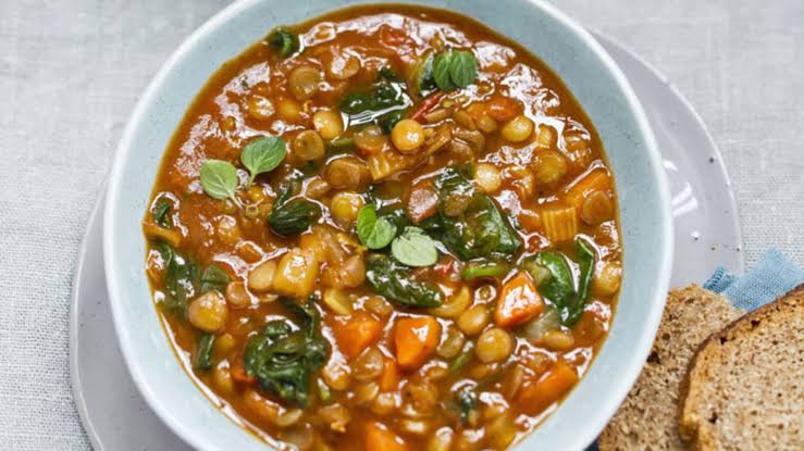 sopa de lentejas para invierno